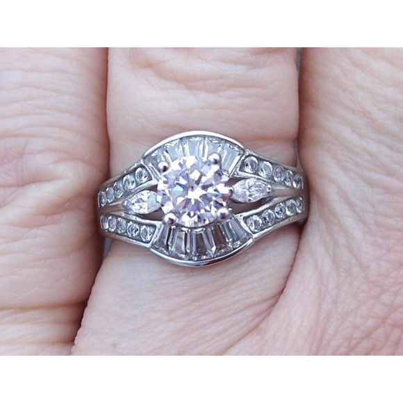 STAINLESS STEEL Cubic Zirconia Ring - Picture 14 of 14